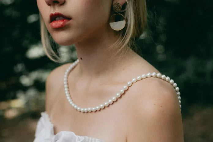 Why Women Are Returning to Glamour